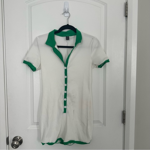 White and green romper - Picture 4 of 7